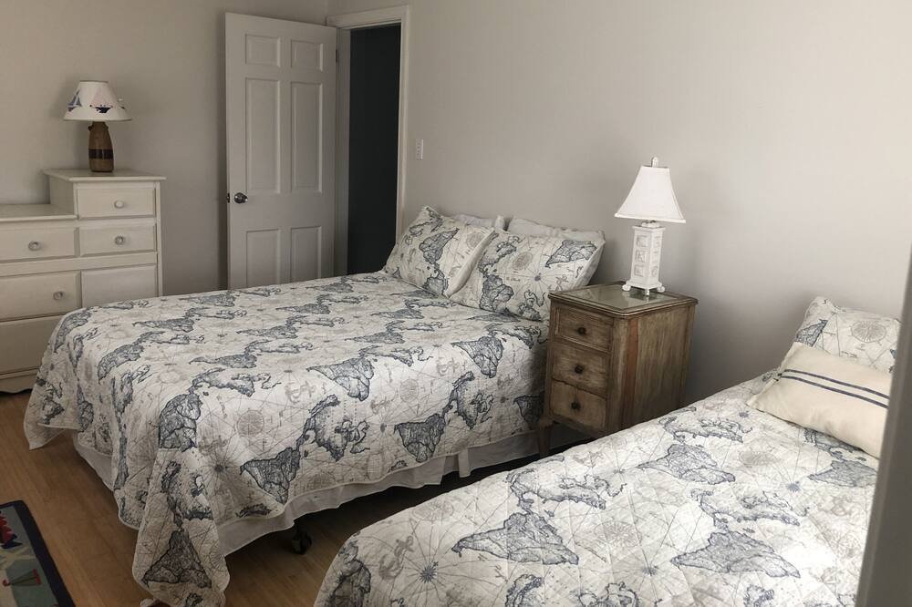 Photo of Others in Hyannis
