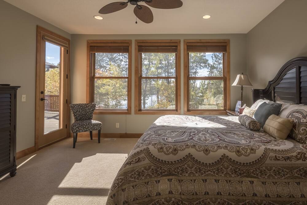 Photo of Bedroom in Embarrass