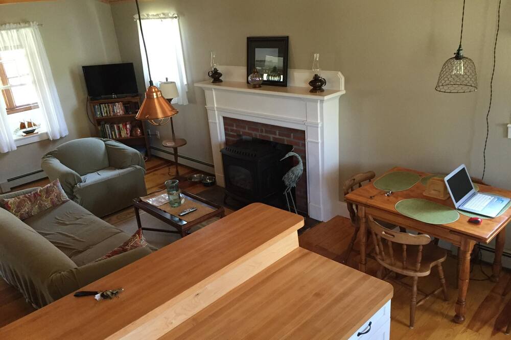 Photo of Livingroom in Wareham