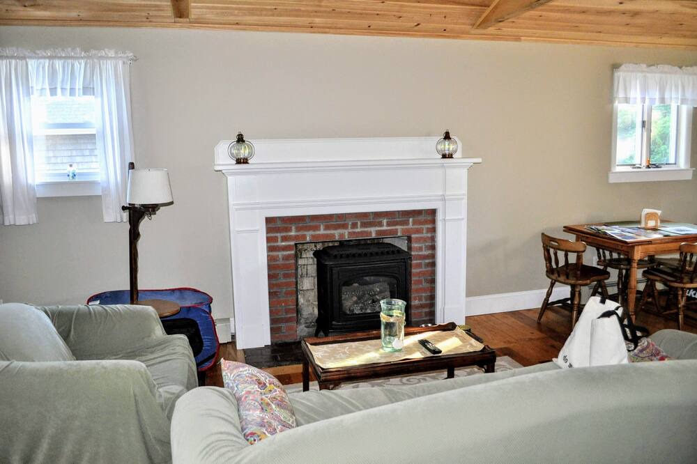 Photo of Livingroom in Wareham