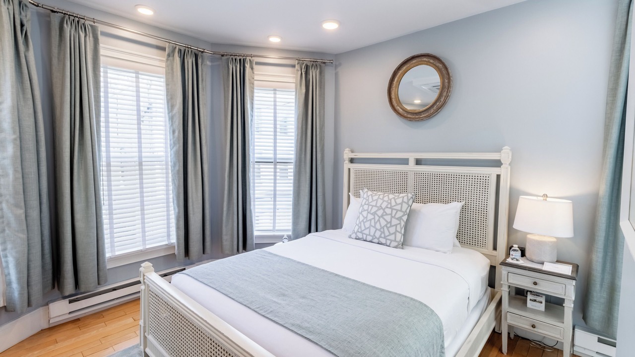 Photo of Bedroom in Newport