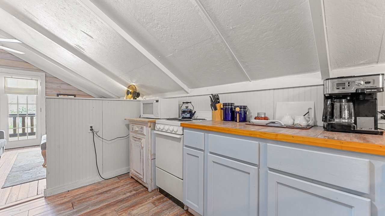 Photo of Kitchen in Waveland