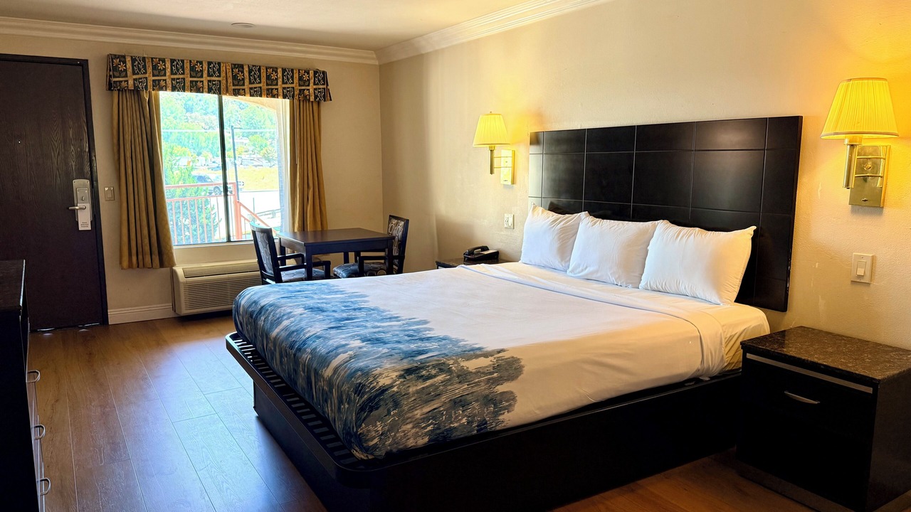 Photo of Bedroom in Castaic