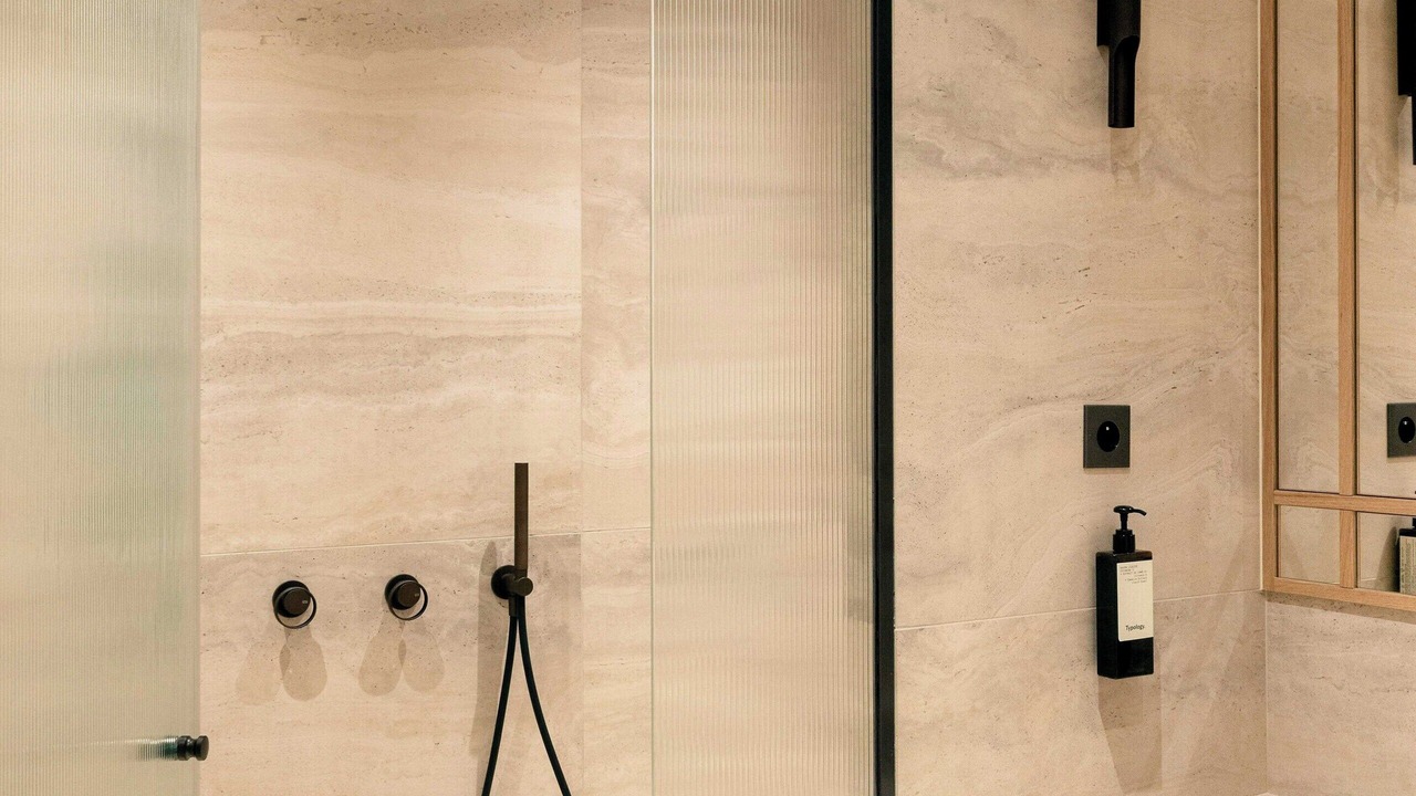 Photo of Bathroom in Quartier de la Plaine-de-Monceaux