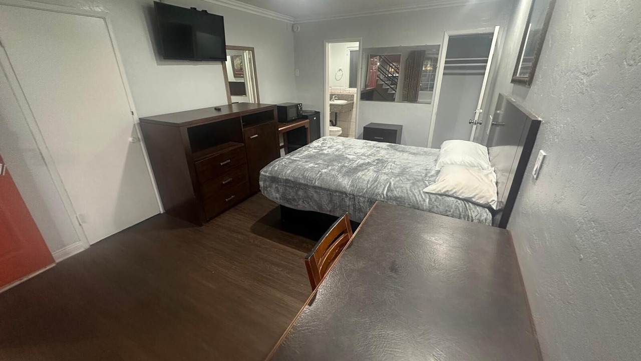 Photo of Bedroom in Westmont