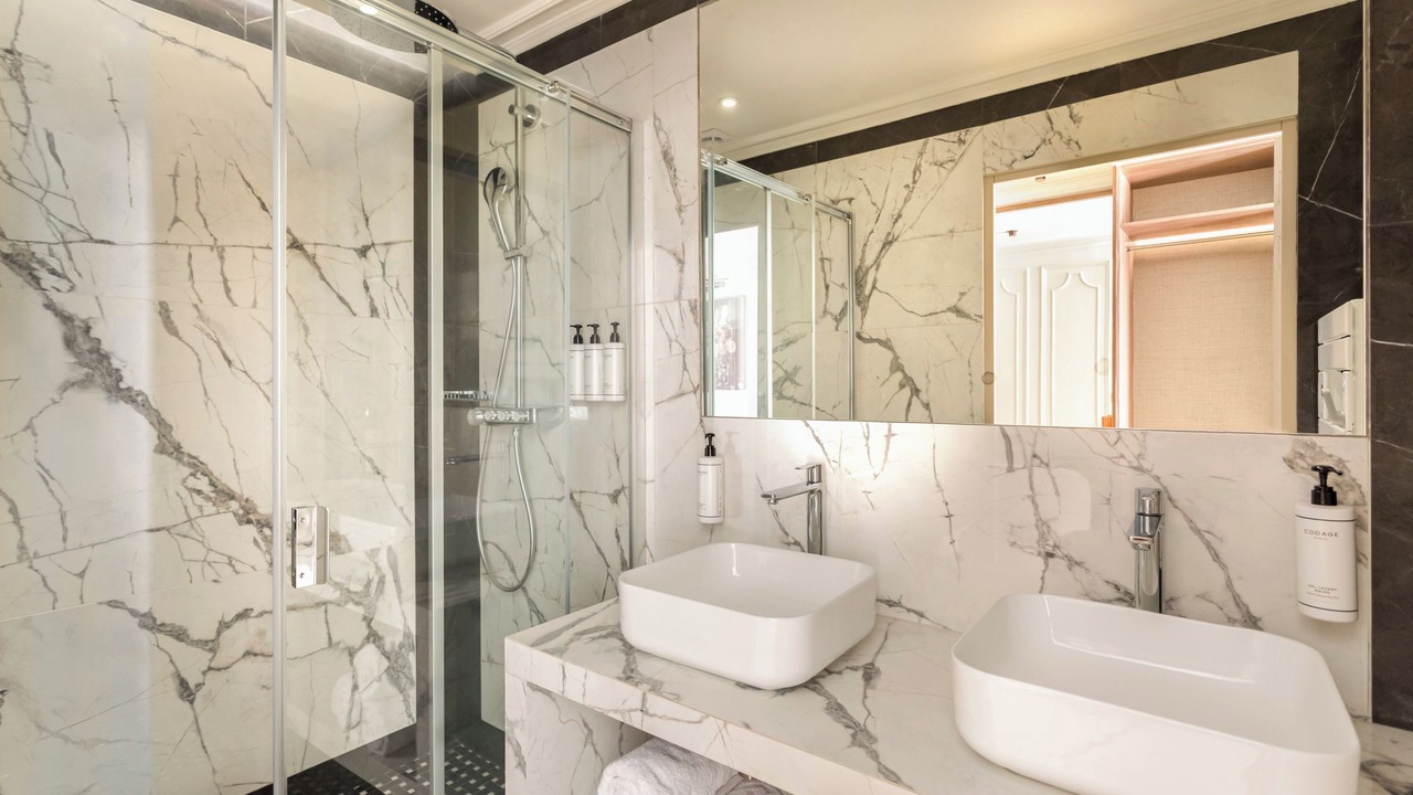 Photo of Bathroom in 3rd Arrondissement