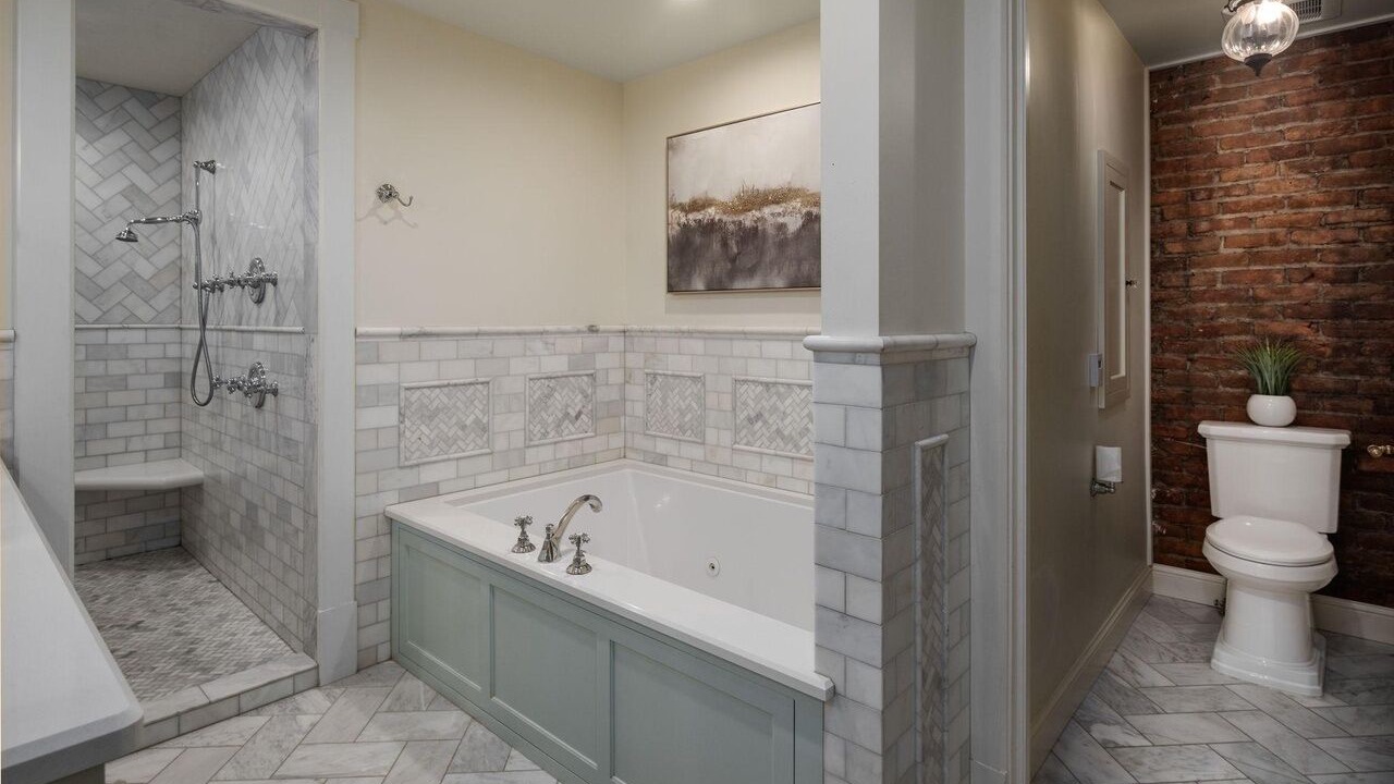Photo of Bathroom in Summit - University