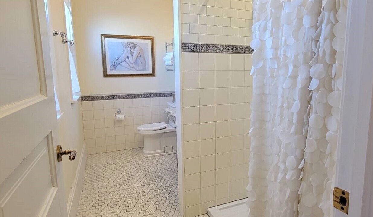 Photo of Bathroom in Summit - University