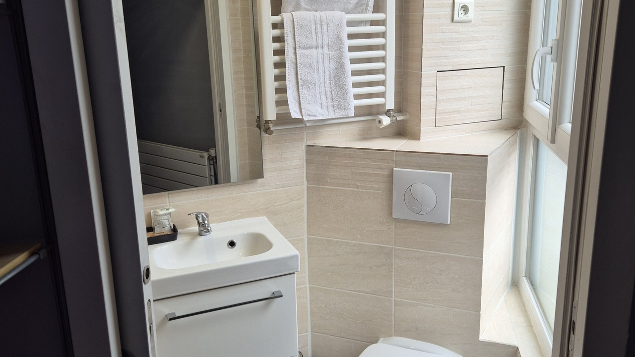 Photo of Bathroom in 15th Arrondissement