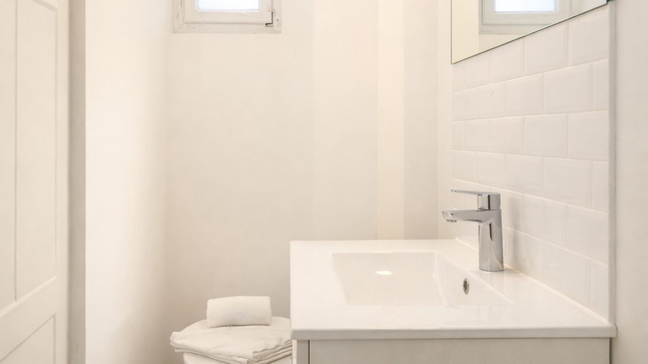 Photo of Bathroom in Batignolles