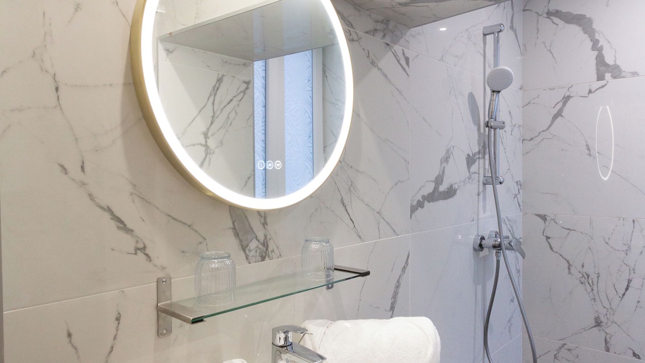 Photo of Bathroom in 15th Arrondissement