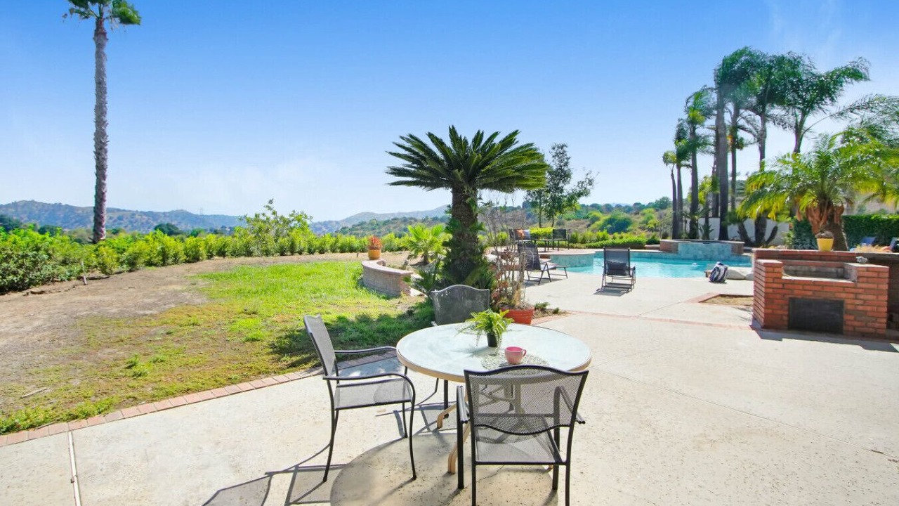 Photo of Outdoor in Walnut