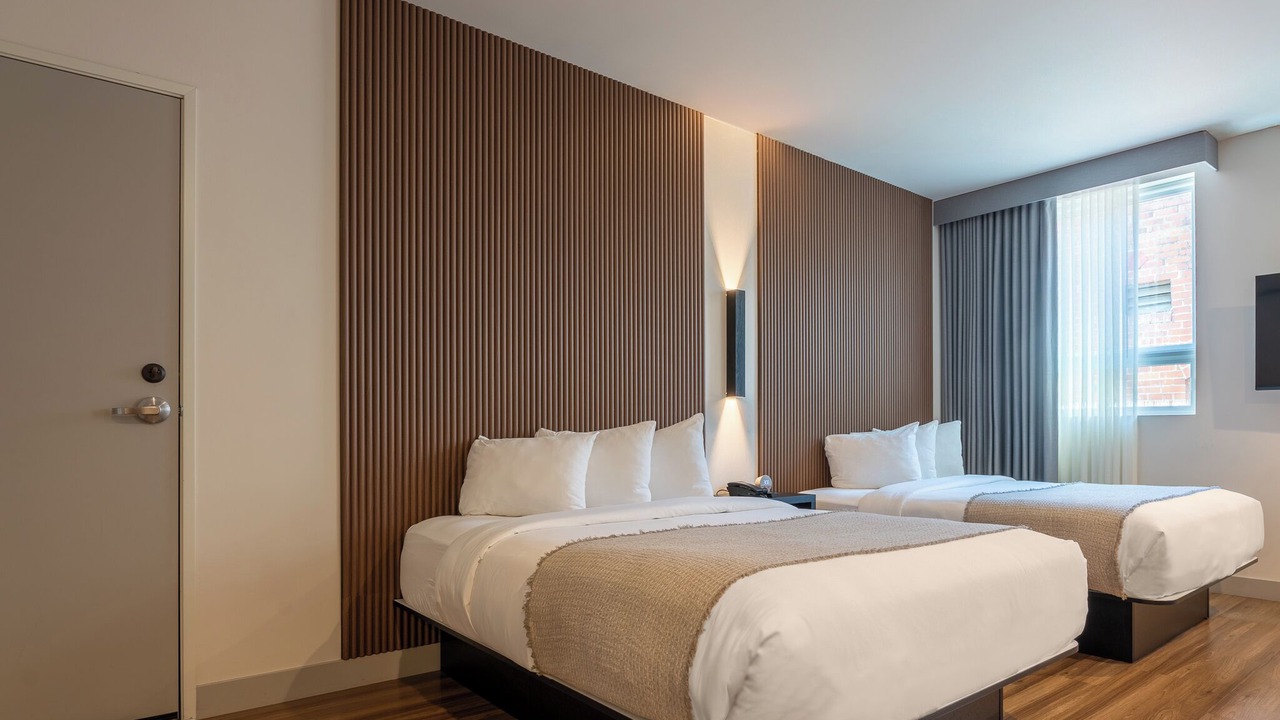 Photo of Bedroom in Wilshire Center