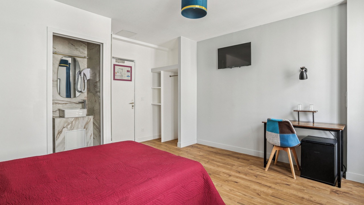 Photo of Bedroom in Montparnasse