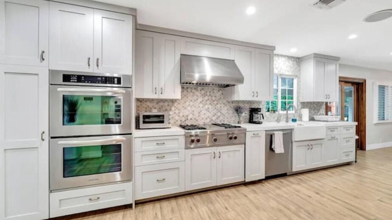 Photo of Kitchen in Woodland Hills