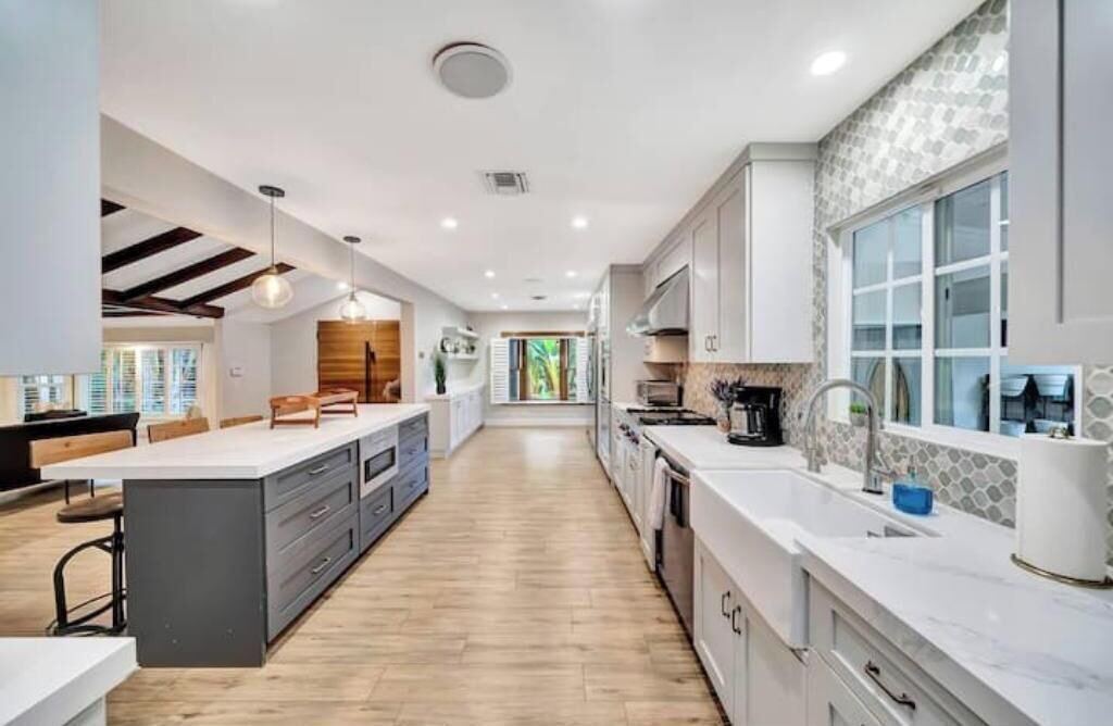 Photo of Kitchen in Woodland Hills