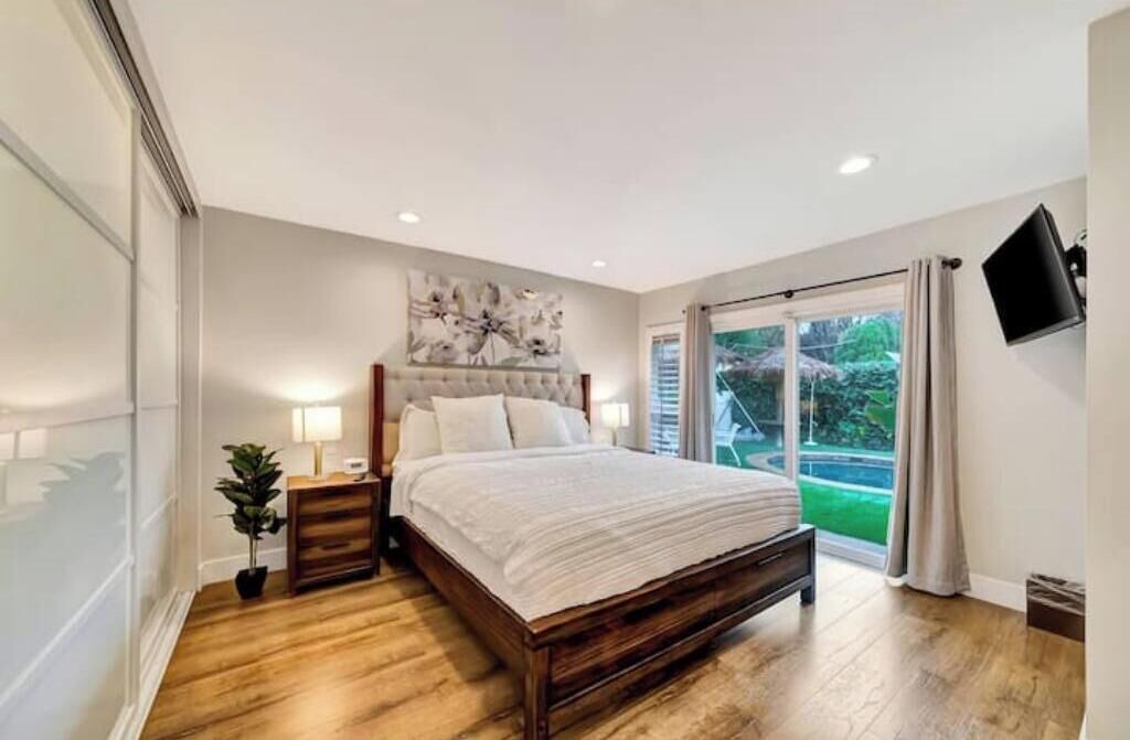 Photo of Bedroom in Woodland Hills