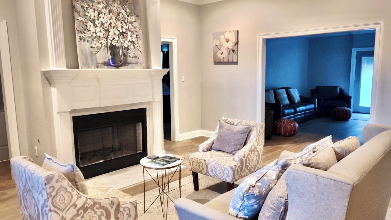 Photo of Livingroom in Broadmoor