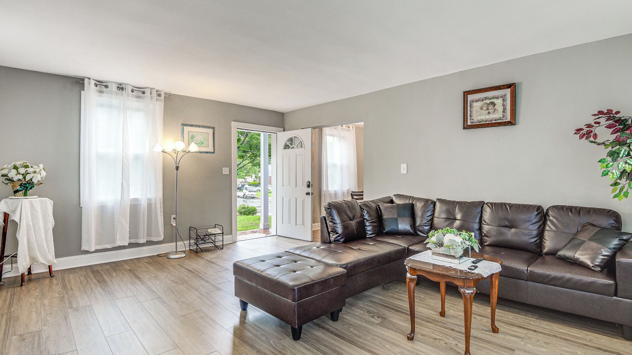 Photo of Livingroom in Silver Spring
