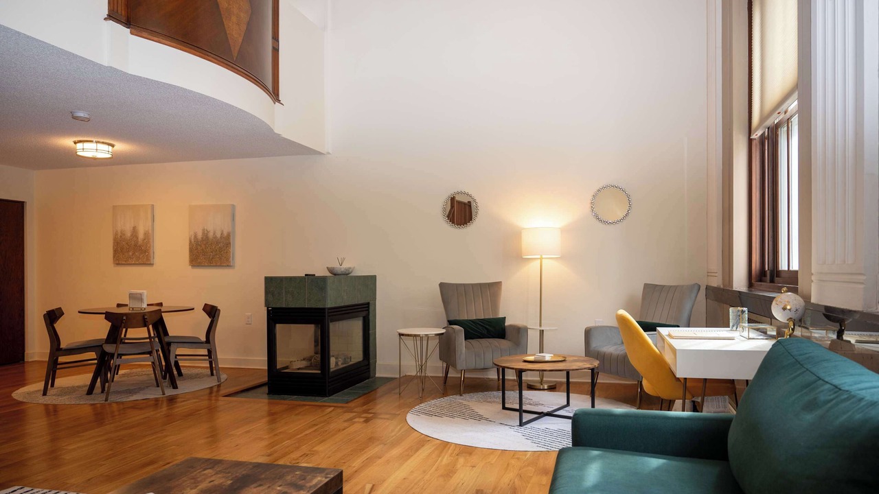 Photo of Livingroom in Downtown