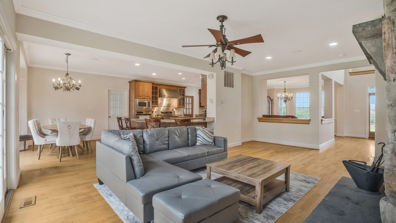 Photo of Livingroom in Purcellville