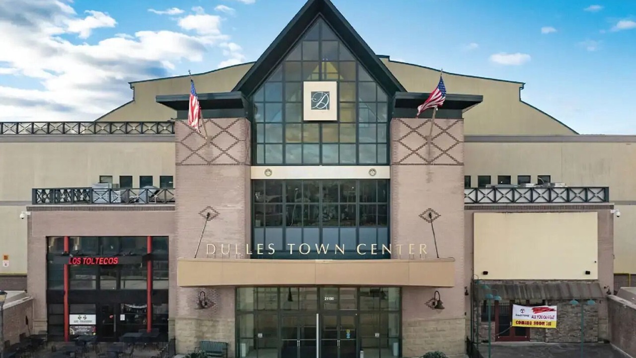 Photo of Outdoor in Dulles Town Center