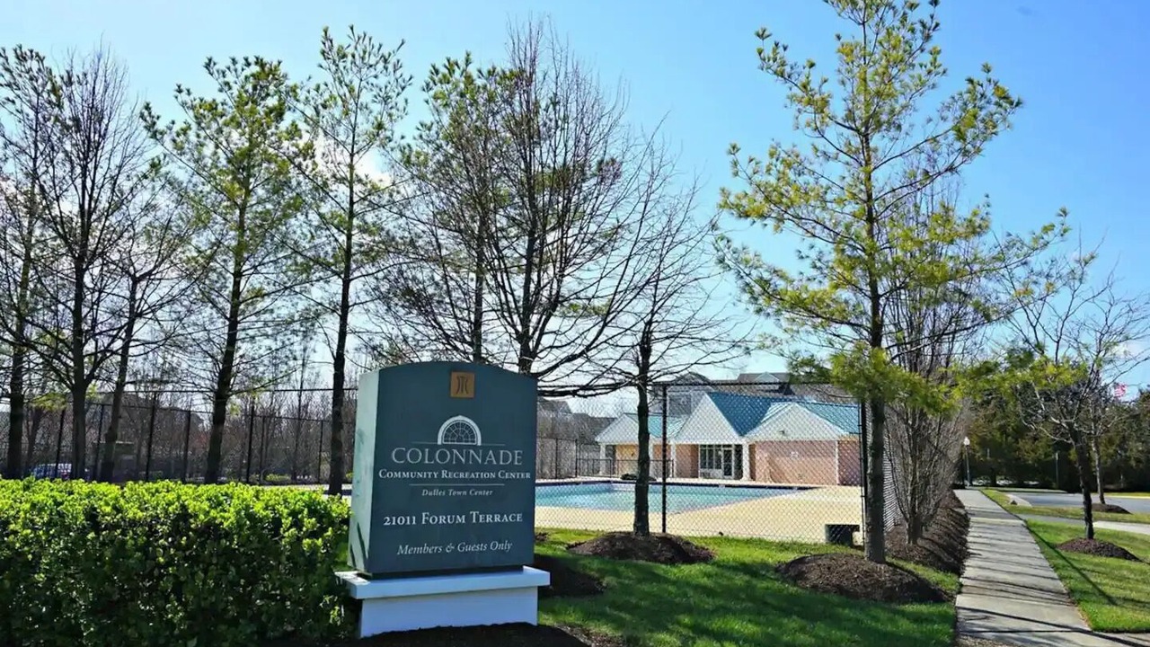 Photo of Outdoor in Dulles Town Center