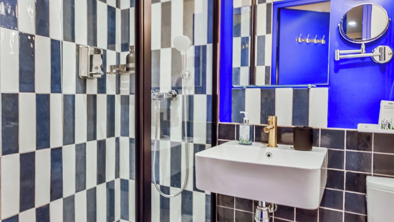 Photo of Bathroom in Quartier de la Place-Vendome