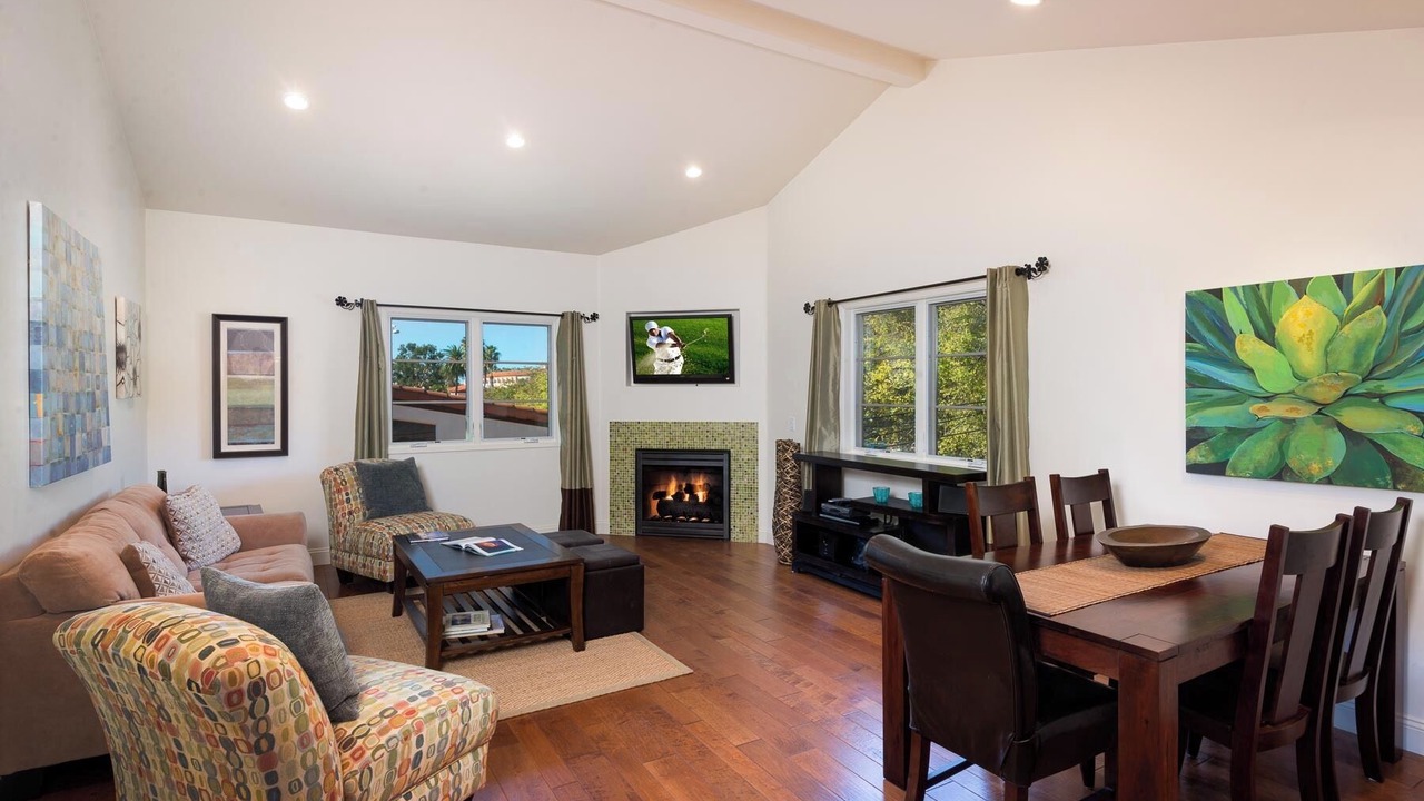 Photo of Livingroom in East Beach
