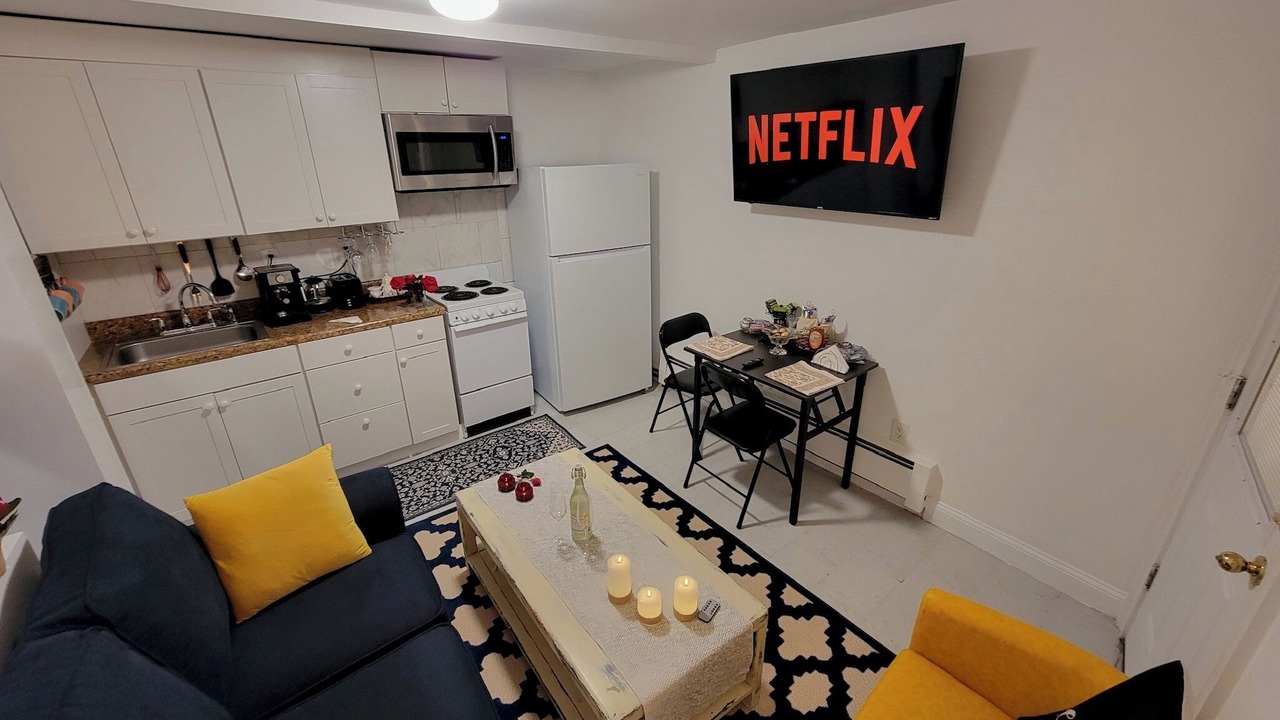 Photo of Livingroom in West Roxbury