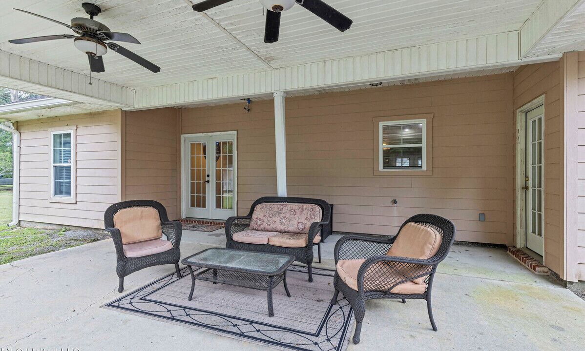 Photo of Patio Balcony in Waveland