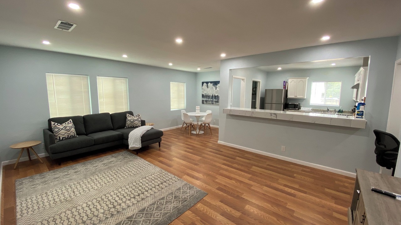 Photo of Livingroom in Bakersfield