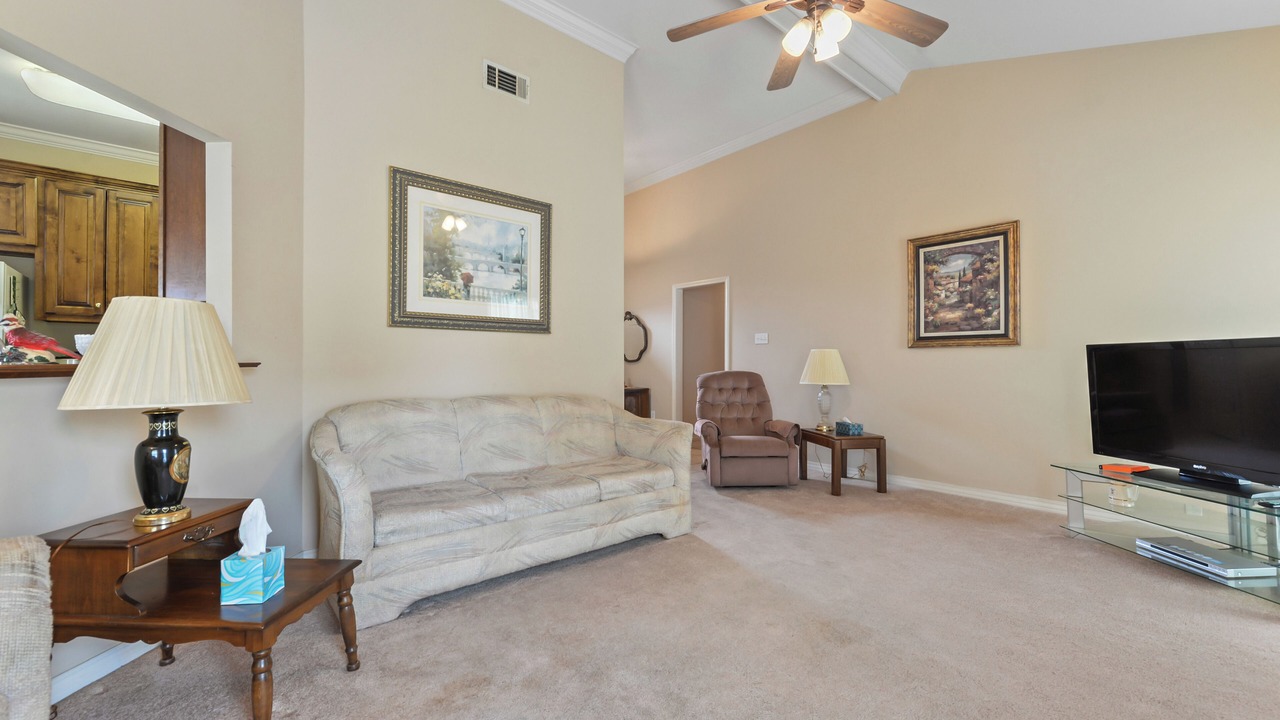 Photo of Livingroom in Gulf Hills