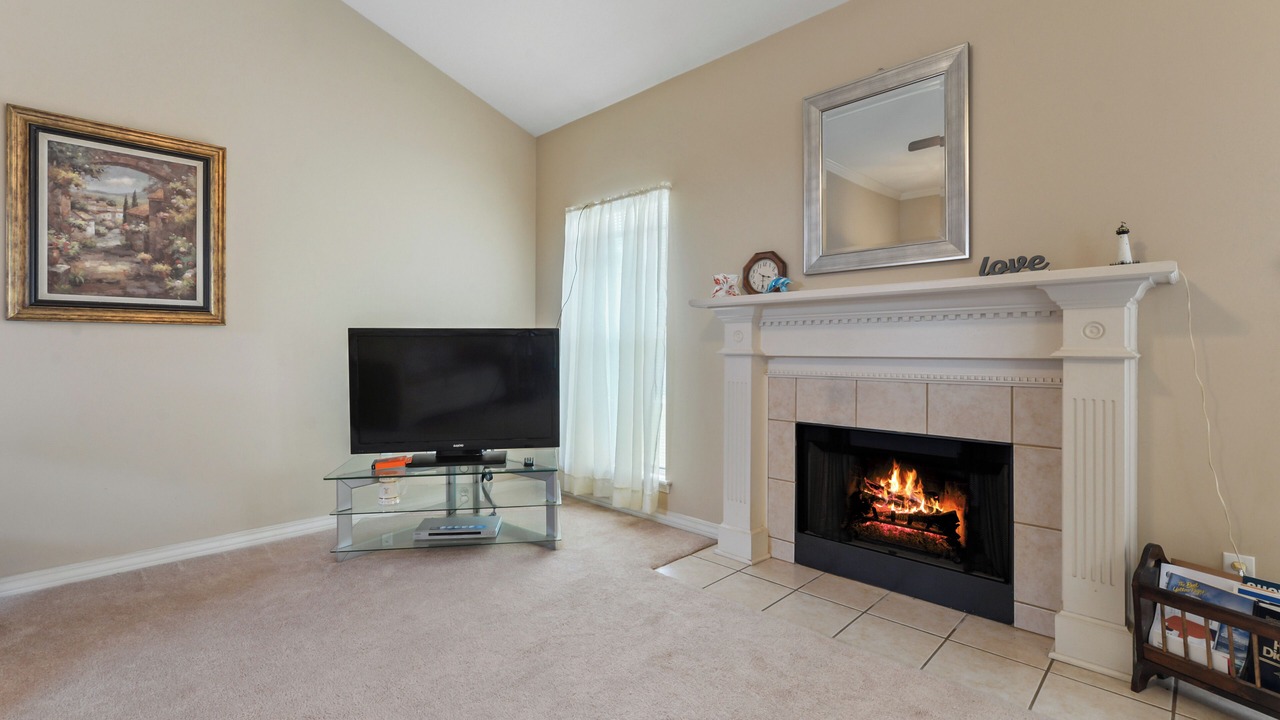 Photo of Livingroom in Gulf Hills