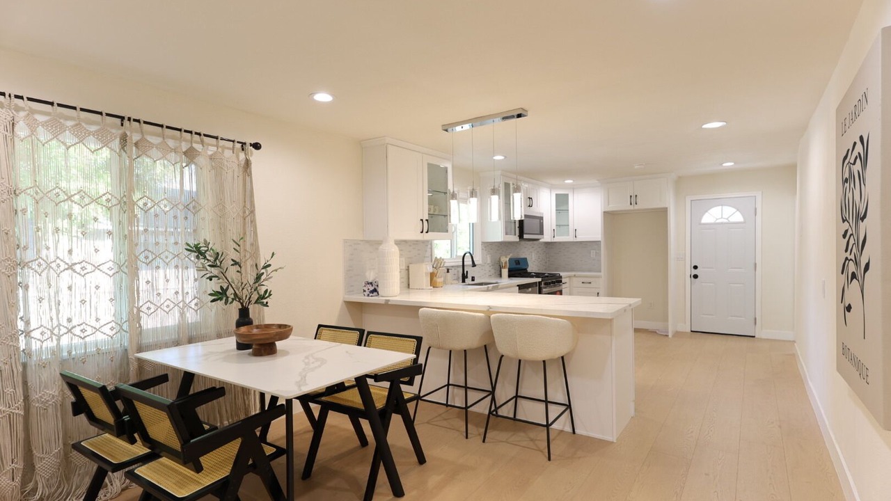 Photo of Kitchen in Altadena