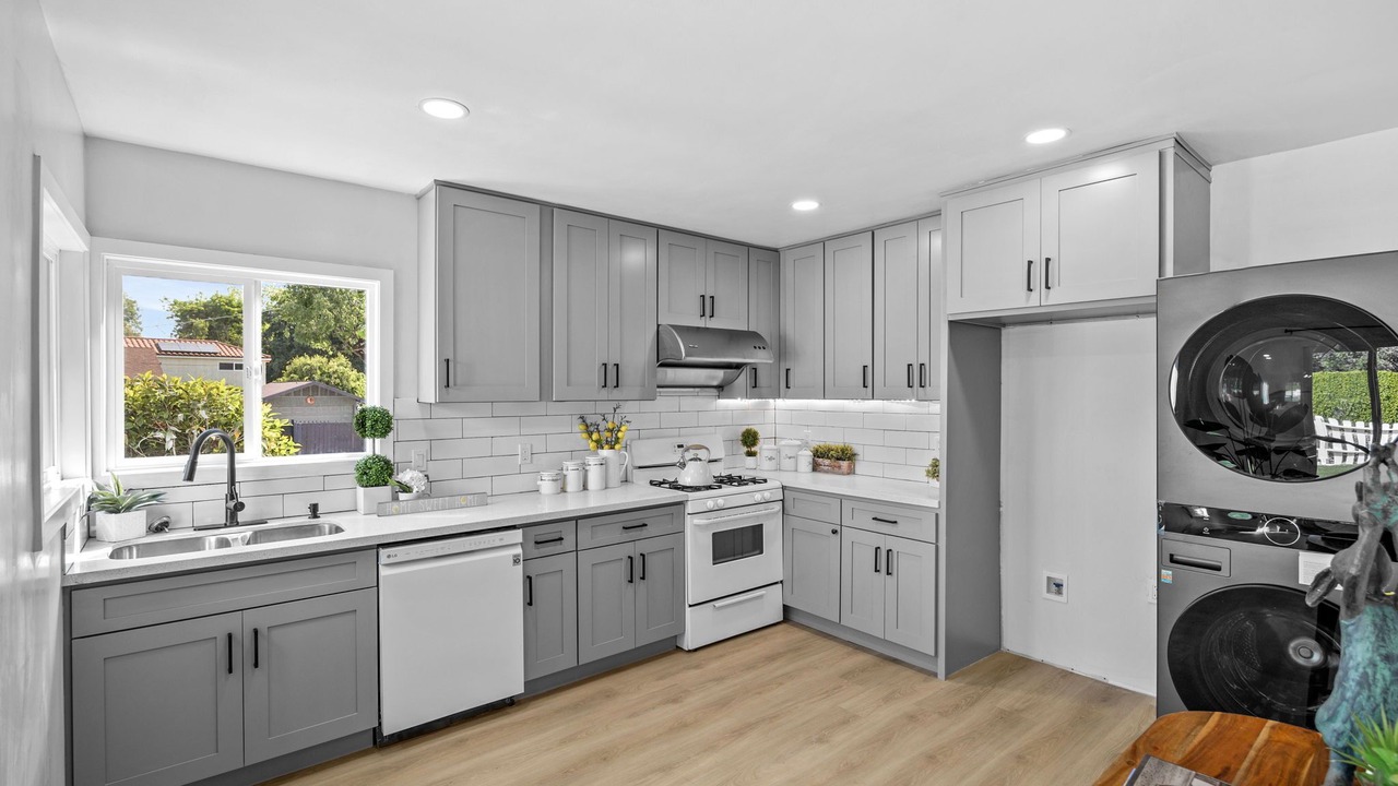 Photo of Kitchen in Altadena