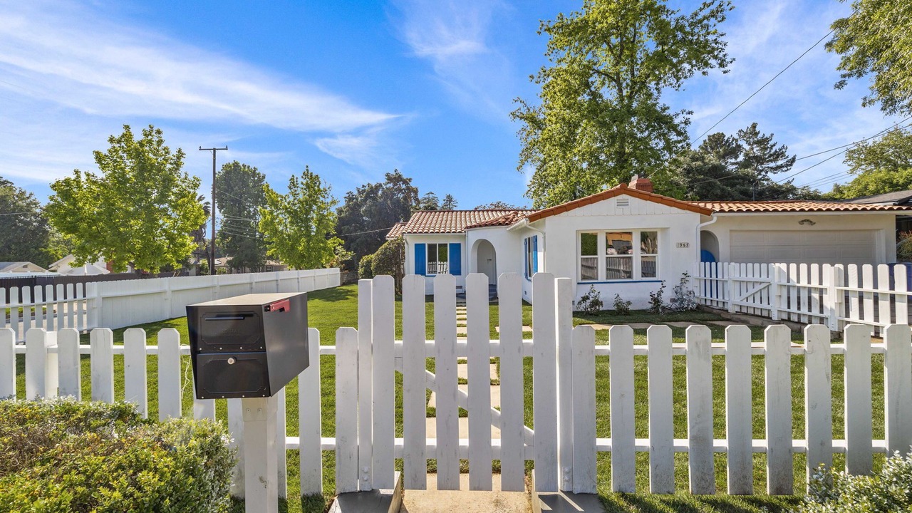 Photo of Outdoor in Altadena