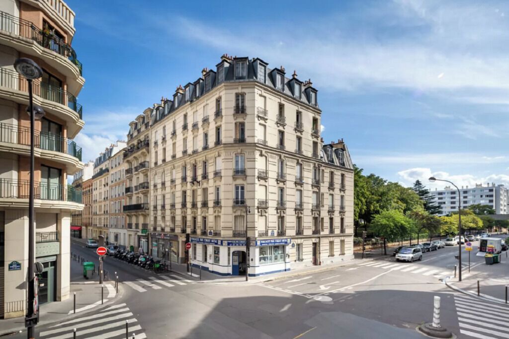 Photo of Others in Grenelle