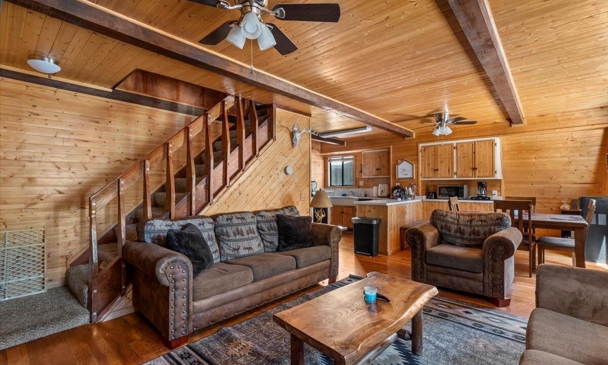 Photo of Livingroom in Alta Sierra