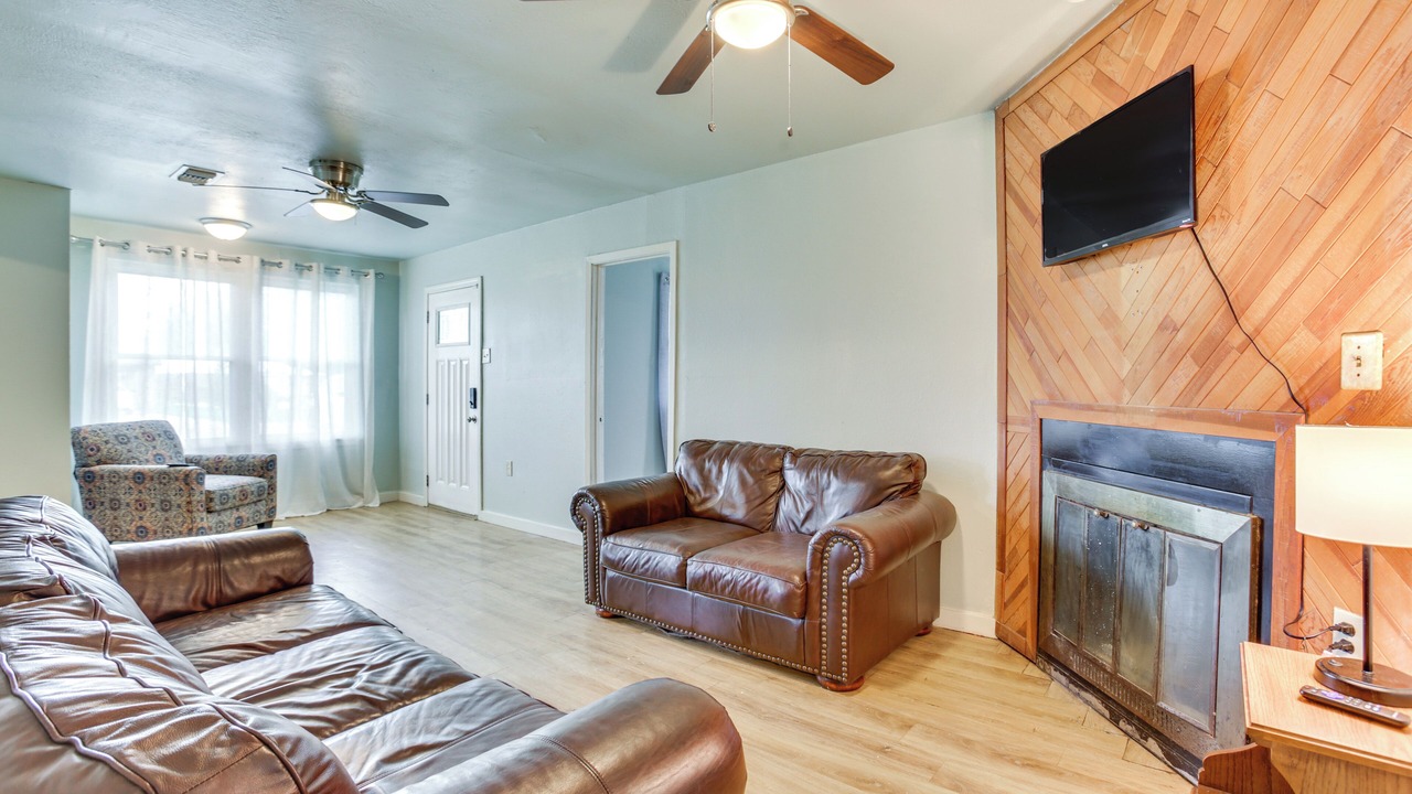 Photo of Livingroom in Gonzales