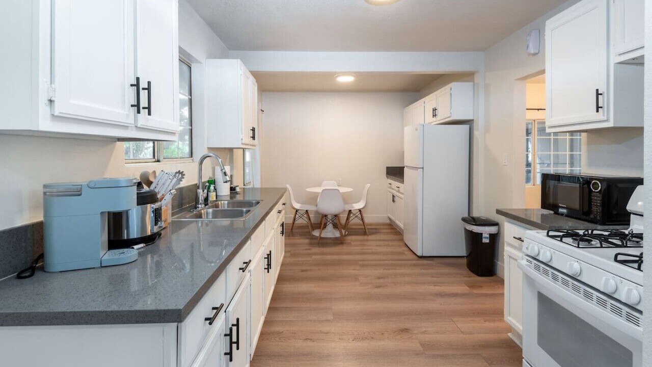 Photo of Kitchen in Pico - Robertson