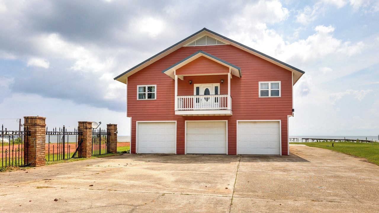 Photo of Outdoor in Theodore