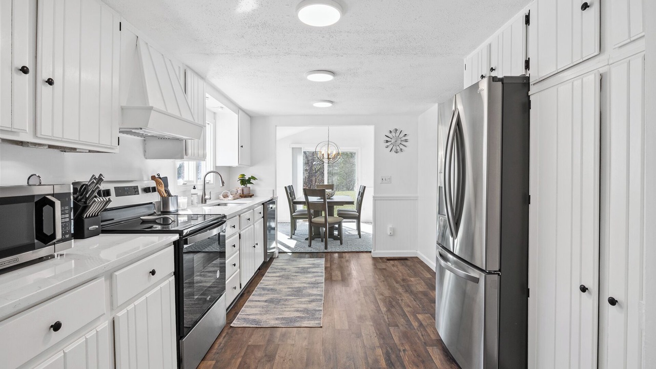 Photo of Kitchen in Ponds of Plymouth