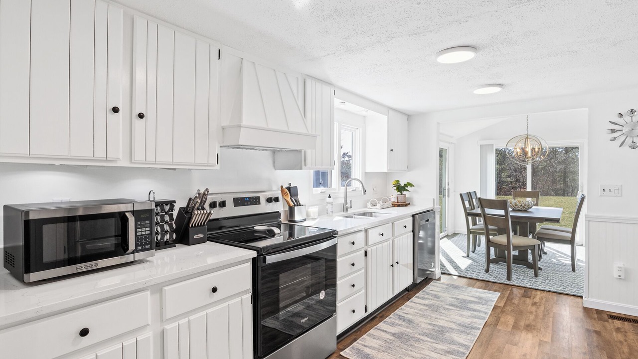 Photo of Kitchen in Ponds of Plymouth