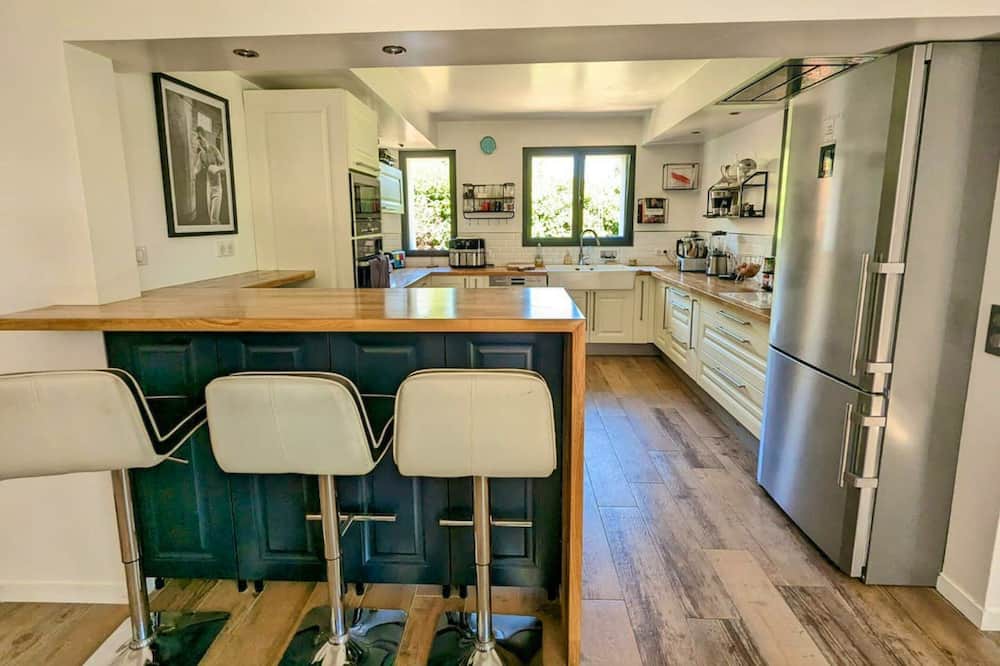 Photo of Kitchen in Parmain
