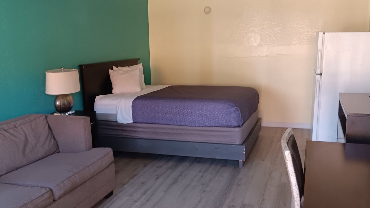 Photo of Bedroom in West Lake Forest