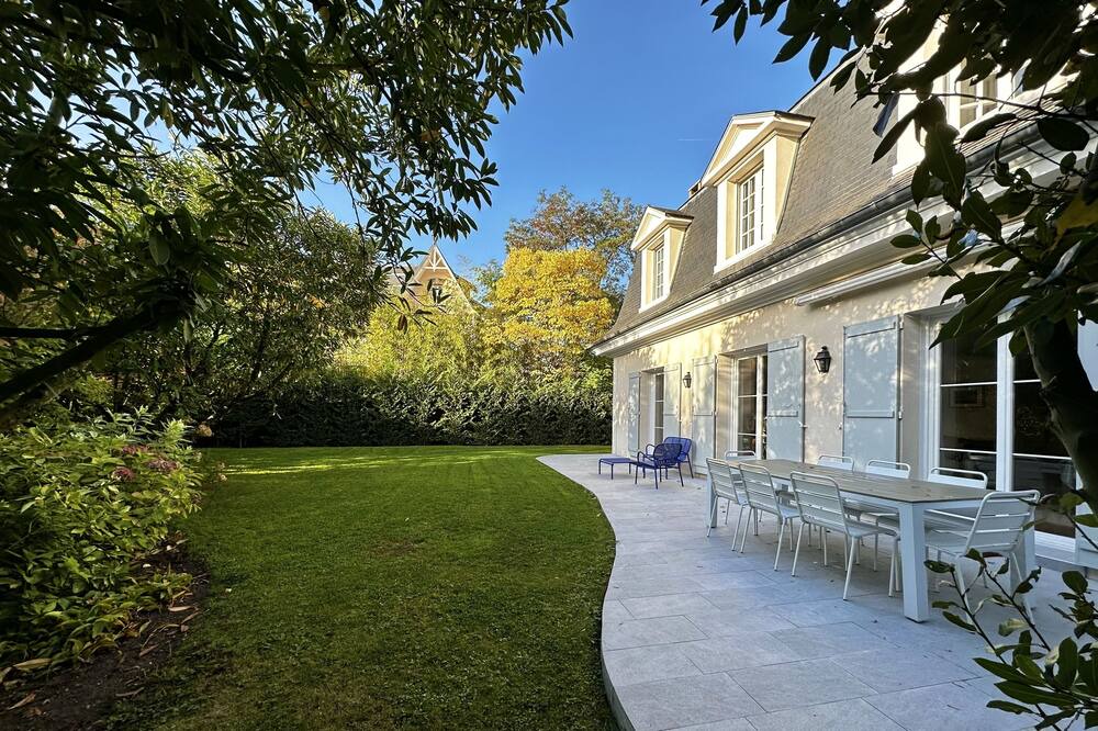 Photo of Outdoor in Maisons-Laffitte
