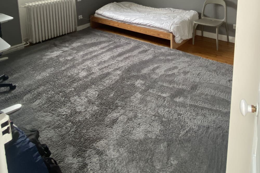 Photo of Bedroom in Le Chesnay