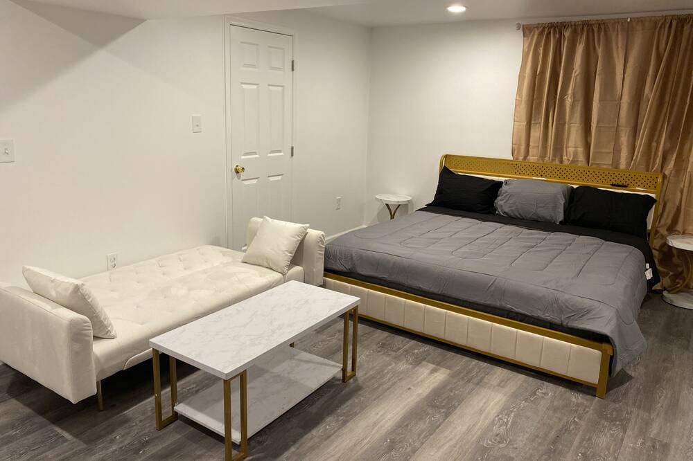 Photo of Bedroom in Baltimore