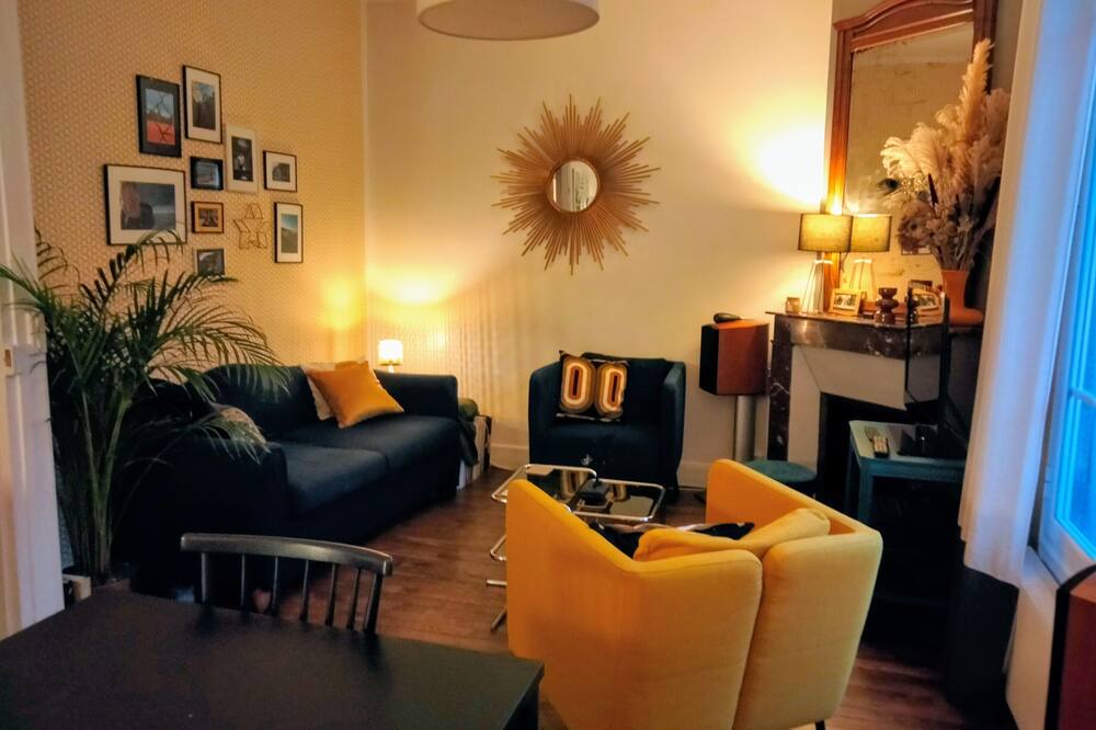 Photo of Livingroom in Vanves